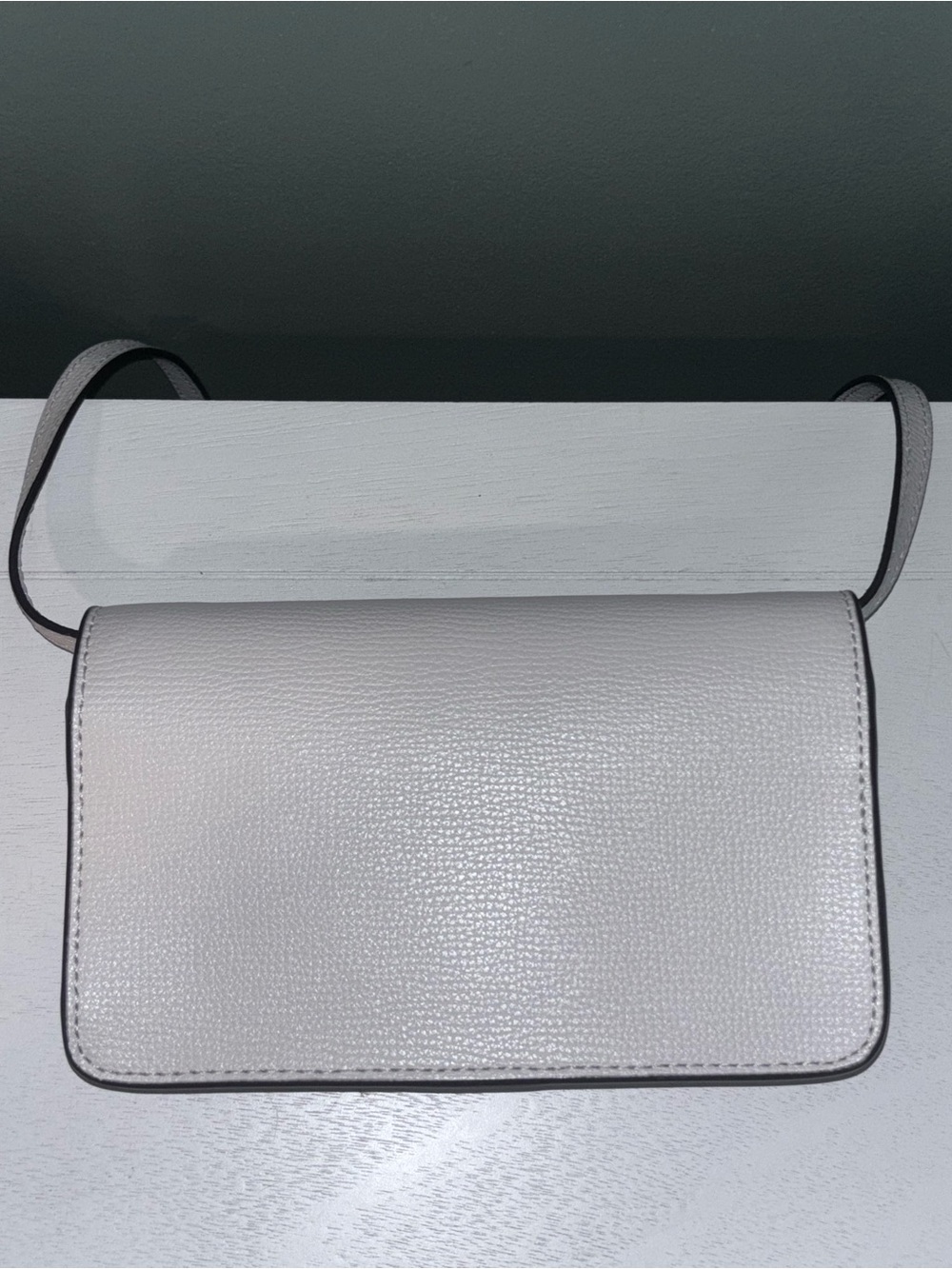 Henri Bendel Floral Applique Phone Wallet Crossbody Ivory Leather 3D - Picture 8 of 11